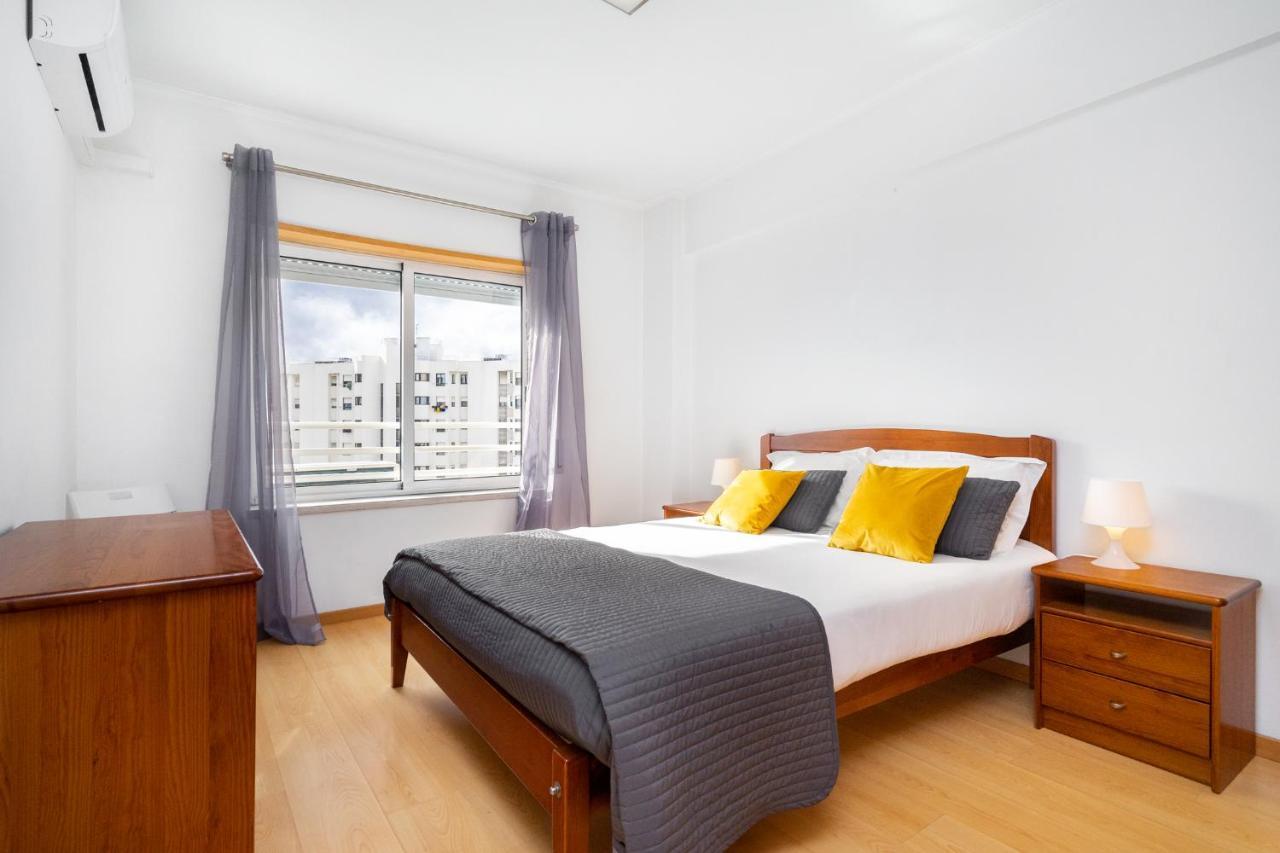 Lisboa, Cidade, Elegant With Air Cond, Free Wifi And Near Metro, By Ig Apartment Lissabon
